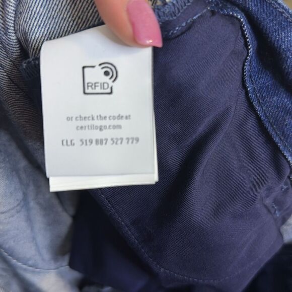 NWOT- Off-White- Globe graphic-print flared jeans- Size 29 - Picture 13 of 16